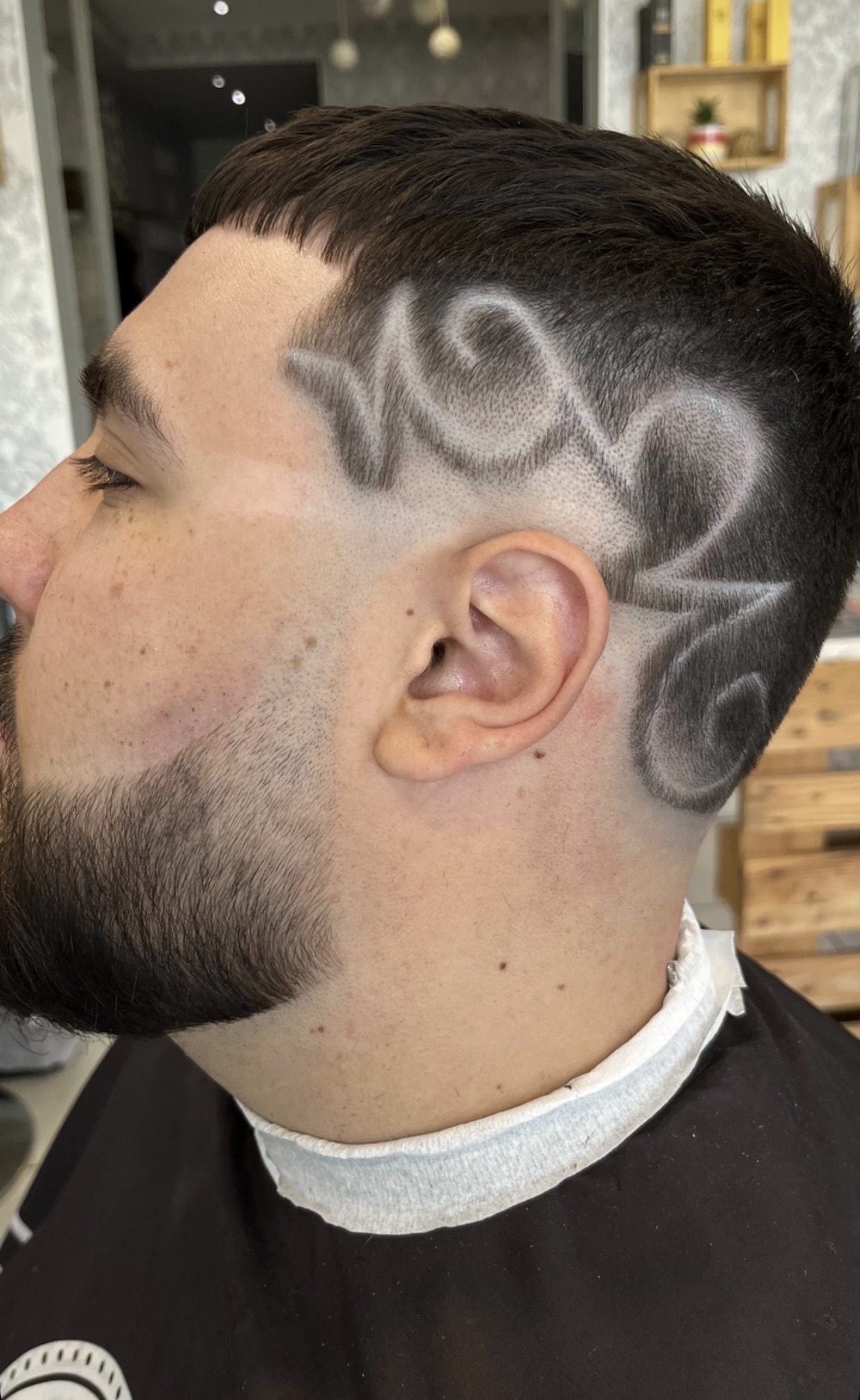 Hair tattoo motif calligraphique dégradé – B.HAIR.BZ Montargis